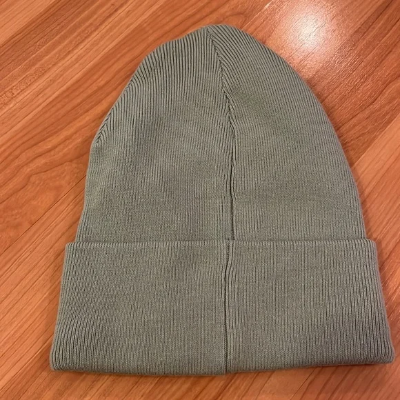 New Rag & Bone Addison cotton beanie. Colour is sage (green-blue). - Picture 2 of 8